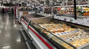 ¿Es posible encontrar queso gouda en tiendas como Costco, Walmart o Chedraui?
