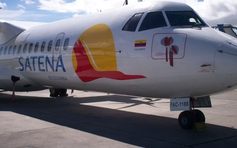 Dónde puedo encontrar vuelos baratos en SATENA en Colombia?